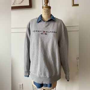 Tommy Hilfiger Light Gray Crewneck Sweatshirt with Logo